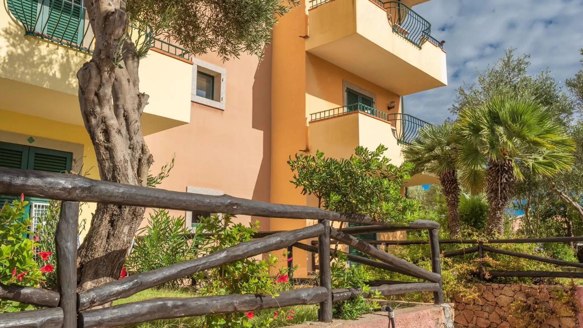 Apartment Quaint Residence I Mirti Bianchi N6978 Santa Teresa Gallura